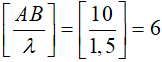 Trong hiện tượng giao thoa sóng nước, hai nguồn dao động theo phương vuông góc với mặt nước (ảnh 1)