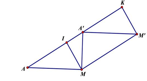 Cho lăng trụ có đáy là tam giác đều cạnh Hình chiếu của lên mặt phẳng trùng với trung điểm Tính khoảng cách giữa hai đường thẳng và biết góc giữa hai mặt phẳng và \(\left( {A'B'C'} \right)\)  (ảnh 13)