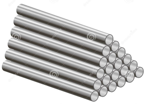 0,5 điểm) Trong các nhà máy luyện kim, những ống thép thường được xếp rất đều đặn như hình bên. Xếp như vậy không những đẹp mắt mà lại còn đếm rất tiện. Xếp như vậy không những đẹp mắt mà đếm cũng rất tiện. Một đống thép có kích thước như nhau, người công nhân chỉ cần đếm    xem ở đáy có bao nhiêu ống là lập tức có thể biết đống thép ấy có bao nhiêu ống. Nếu người công nhân có   465   ống thì cần xếp bao nhiêu hàng và hàng dưới cùng có bao nhiêu ống? Biết rằng khi xếp ống thì người công nhân xếp hàng bên trên ít hơn hàng bên dưới 1 ống và hàng trên cùng có 1 ống. (ảnh 1)