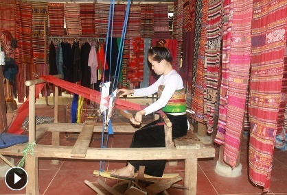  Điền vần còn thiếu vào chỗ trống: Thợ d…. (ảnh 1)