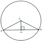 Cho đường tròn (O) có bán kính R = 6,5cm. Khoảng cách từ tâm đến dây AB là 2,5cm. Tính độ dài dây AB (ảnh 1)