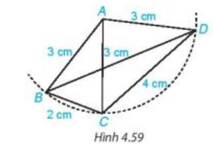 Hãy nêu tên tất cả các tam giác cân trong Hình 4.59. Với mỗi tam giác cân đó, hãy nêu tên cạnh bên, cạnh đáy, góc ở đỉnh (ảnh 1)