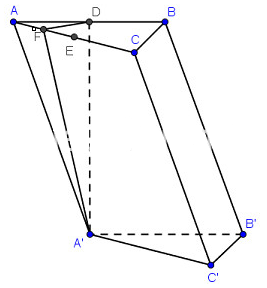 Cho hình lăng trụ ABC.A'B'C' có đáy ABC là tam giác đều cạnh a , hình chiếu vuông góc của điểm A' lên mặt phẳng (ABC) là trung điểm của AB. Mặt bên (ảnh 1)