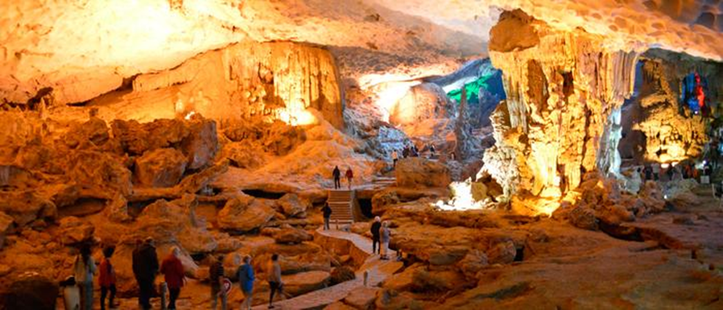 Hãy kể tên một số hang động nổi tiếng ở Việt Nam. (ảnh 2)