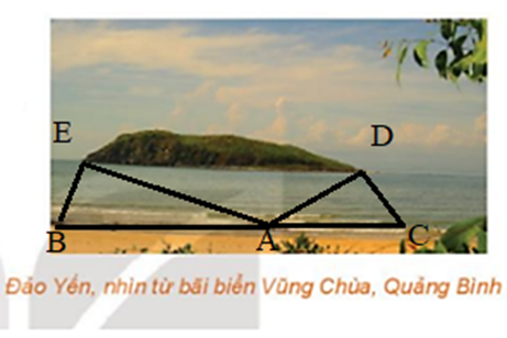 Từ bãi biển Vũng Chùa, Quảng Bình ta có thể ngắm được Đảo yến. Hãy đề xuất cách  (ảnh 2)