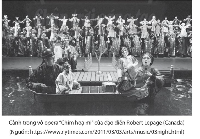 Dưới đây là một cảnh trong vở opera Chim họa mi của đạo diễn Robert Lepage (Canada) (ảnh 1)