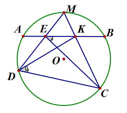 Cho đường tròn (O), các điểm A, B, C, D theo thứ tự đó ở trên đường tròn. Điểm (ảnh 1)