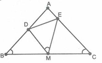 Cho tam giác ABC cân tại A, M là trung điểm của BC. Lấy các điểm D và E trên  (ảnh 1)