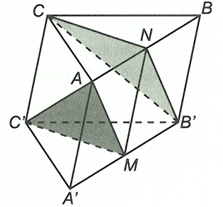 Cho hình lăng trụ tam giác ABC.A'B'C'. Gọi M, N lần lượt là trung điểm của A'B' và AB. Chứng minh (AMC') // (CNB') (ảnh 1)