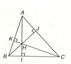 Gọi H là giao điểm của ba đường cao của tam giác ABC, ta có:  A. Điểm H là trọng tâm của  (ảnh 1)
