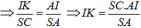 Cho hình chóp tứ giác S.ABCD, có đáy ABCD là hình thoi tâm I cạnh bằng a  và góc A = 60 độ, cạnh SC = a căn bậc hai 6/2 (ảnh 3)