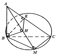 Trong mặt phẳng anpha cho đường tròn đường kính cố định BC và M là điểm di động trên đường tròn này. Trên đường thẳng d vuông góc với  (ảnh 1)