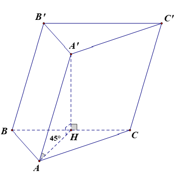 Cho lăng trụ ABCA'B'C' có đáy là tam giác đều cạnh 2. Hình chiếu vuông góc của A' lên mặt phẳng ( ABC) trùng với trung điểm H của BC.  (ảnh 1)
