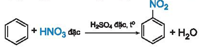 Phản ứng nitro hoá benzene được thực hiện như sau:  - Cho con từ vào bình cầu dung tích 250 mL, thêm khoảng 30 mL H2SO4 đặc, làm lạnh trong chậu nước đá rồi thêm từ từ vào khoảng 30 mL HNO3,  (ảnh 1)