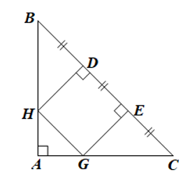 Cho tam giác ABC vuông cân tại A. Trên cạnh BC lấy các điểm D, E sao cho BD = DE = EC.  Qua D và E kẻ đường thẳng vuông góc với BC, chúng cắt AB và AC lần lượt tại H và G. Chứng minh tứ giác DEGH là hình vuông. (ảnh 1)