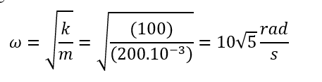 Con lắc gồm lò xo có độ cứng k=100 N/m; vật nặng có khối lượng 200 g và điện tích q=-100 μC. Ban đầu vật dao động điều hòa với biên độ A=5 cm theo phương thẳng đứng. Khi vật đi qua vị trí cân bằng người ta thiết lập một điện trường đều thẳng đứng, hướng lên có cường độ E=0,12 MV/m. Biên độ dao động của vật khi có điện trường là  	A. 18 cm.	B. 13 cm.  	C. 7 cm. 	D. 12,5 cm.  (ảnh 3)