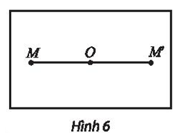 Cho điểm O trong mặt phẳng. Ta định nghĩa một phép biến hình h như sau: Với mỗi điểm M khác O chọn M’ = h(M) sao cho O là trung điểm của đoạn thẳng MM’ (Hình 6), còn với M trùng với O thì ta chọn O = h(M). Chứng minh h là một phép dời hình.   (ảnh 1)