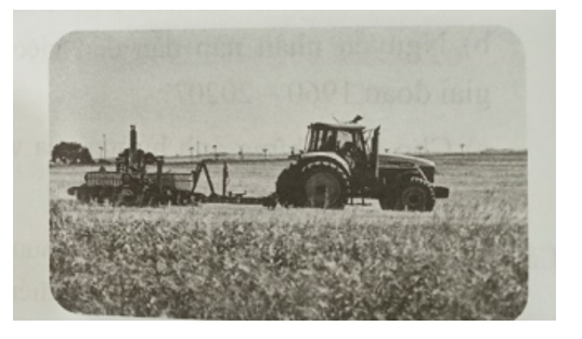 Quan sát hình 17, tìm hiểu và trình bày về tính hiện đại trong sản xuất nông nghiệp của Hoa Kỳ.   (ảnh 1)