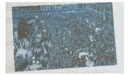 Hình bên là cuộc biểu tình của công Du nhân Si-ca-gô (Mỹ) ngày 1 - 5 -1886 và từ năm 1889 đến nay, ngày 1 - 5 trở thành ngày Quốc tế Lao động. (ảnh 1)