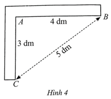 Hình 4 mô tả một chiếc thước của người thợ sử dụng khi xây móng nhà để kiểm tra xem hai  (ảnh 1)