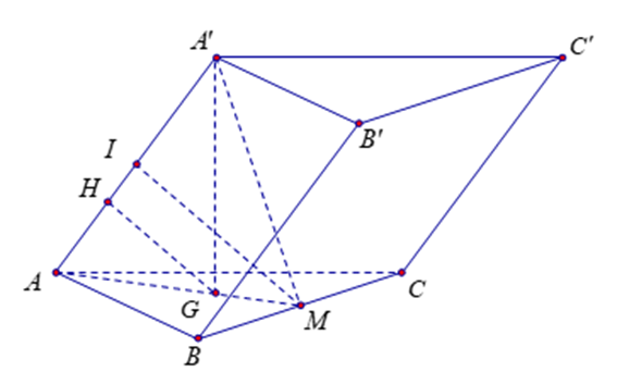 Cho hình lăng trụ ABC. A'B'C' có đáy là tam giác đều cạnh a. Hình chiếu vuông  (ảnh 1)