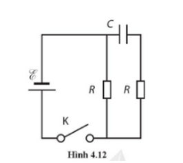 Xét mạch điện ở Hình 4.12 và giả sử nguồn điện không có điện trở trong.   a) Ngay sau khi đóng công tắc, cường độ dòng điện chạy qua nguồn điện là  (ảnh 1)