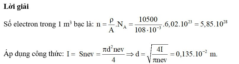 Bạc có khối lượng riêng  và mỗi nguyên tử cho một electron tự do (ảnh 1)