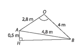 Hai mái nhà trong Hình 7.72 là hai hình chữ nhật. Giả sử AB = 4,8 m; OA = 2,8 m; OB = 4 m.  a) Tính (gần đúng) số đo của góc nhị diện tạo bởi hai nửa mặt phẳng tương ứng chứa hai mái nhà. (ảnh 1)