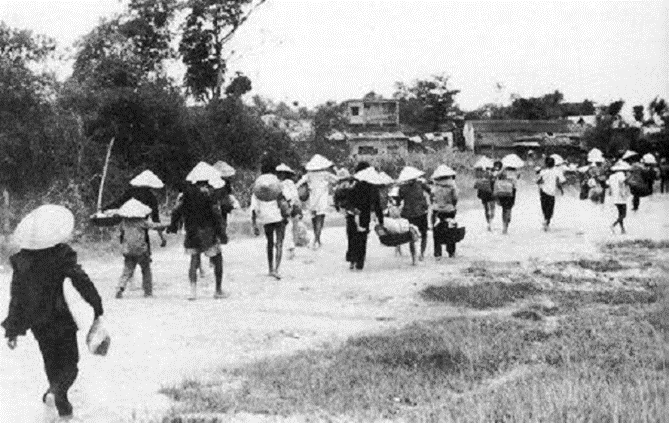 Nội dung chính bài Chạy giặc (ảnh 1)