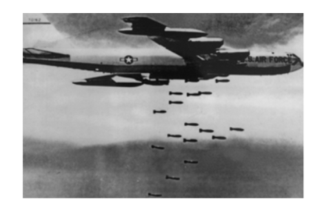 Dạng chuyển động của quả bom được thả từ máy bay ném bom B52 là:  A. Chuyển động thẳng.  B. Chuyển động cong. (ảnh 1)
