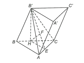 Cho lăng trụ ABC.A'B'C' có đáy là tam giác vuông cân tại A với AB = AC = 3a. Hình chiếu vuông góc của B' (ảnh 1)