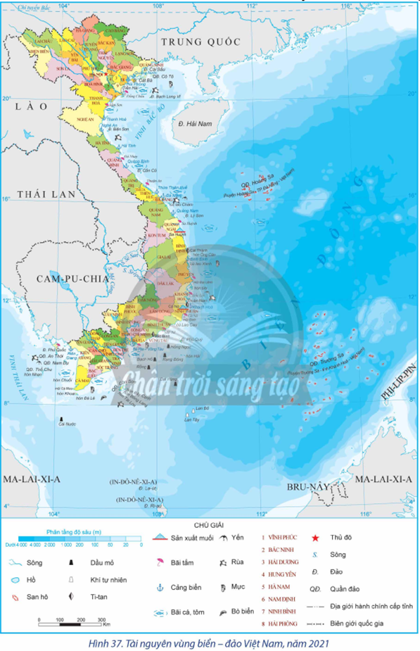 Dựa vào hình 37 và thông tin trong bài, hãy: - Khái quát về Biển Đông và vùng biển Việt Nam. - Vùng biển Việt Nam cùng các đảo và quần đảo là một bộ phận quan trọng của nước ta. (ảnh 1)