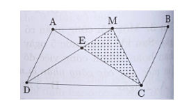 Cho hình bình hành ABCD có M là trung điểm của cạnh AB. Hai đoạn thẳng AC và DM cắt  (ảnh 1)