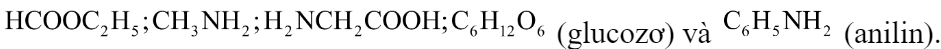 Cho dãy các dung dịch sau:  (glucozơ) và  (anilin). Có bao nhiêu dung dịch có khả năng phản ứng với dung dịch NaOH 	A. 4	B. 2	C. 3	D. 5 Đáp án: B HD: Bài học các chất tác dụng với NaOH:   Các chất thỏa mān gồm:  (este);  (amino axit); có 2/5 (ảnh 1)