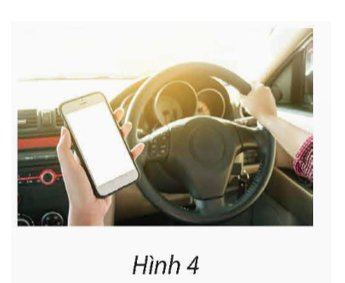 Người ta điều tra thấy ở một địa phương nọ có 2% tài xế sử dụng điện thoại di động khi lái xe. Trong các vụ tai nạn ở địa phương đó, người ta nhận thấy rằng có 10% là do tài xế có sử dụng  (ảnh 1)