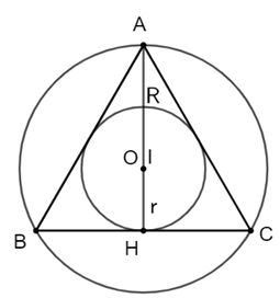 Chọn phương án đúng.  Cho tam giác đều ABC nội tiếp (O; R) và ngoại tiếp (I; r). Khẳng định nào dưới đây là sai?  A. Điểm O trùng với điểm I.  B. Điểm I là trực tâm tam giác ABC,  C. R = 2r. (ảnh 1)