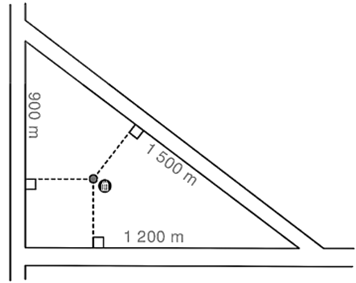 Người ta vẽ bản quy hoạch của một khu dân cư được bao xung quanh bởi ba con đường thẳng lập thành một tam giác với độ dài các cạnh là 900 m, 1 200 m và 1 500 m như hình vẽ dưới đây. (ảnh 1)