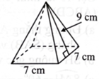 Hình bên là hình biểu diễn của khối chóp tứ giác đều có độ dài cạnh đáy bằng 7 cm và độ dài trung đoạn bằng 9 cm. Khối chóp đó có thể tích bằng bao nhiêu (ảnh 1)