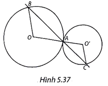 Cho hai đường tròn (O) và (O') tiếp xúc ngoài với nhau tại A. Một đường thẳng qua A cắt (O) tại B và cắt (O') tại C. Chứng minh rằng OB // O'C. (ảnh 1)