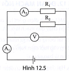 Có hai điện trở R1 = 0,5 ôm và R2 = 3 ôm được mắc vào mạch điện như Hình 12.5. Xác định số chỉ của ampe kế (ảnh 1)