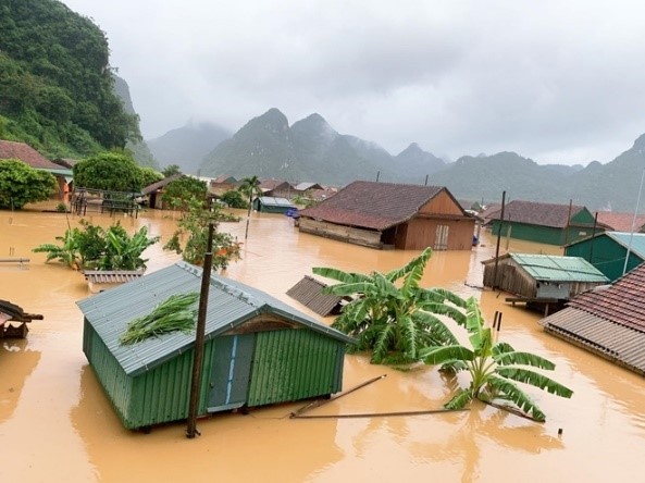 Nguyên nhân gây ra sự bất thường của khí hậu là do đâu? Con người đã thực hiện những biện pháp nào để làm giảm sự biến đổi đó? (ảnh 2)