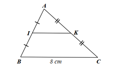 Cho tam giác ABC có I,K lần lượt là trung điểm của AB , AC . Biết BC = 8cm . Độ dài IK là (ảnh 1)