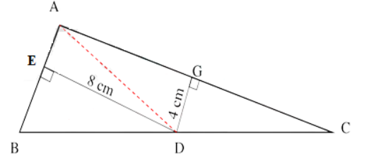  Cho tam giác ABC, trên BC lấy trung điểm D. Từ D kẻ DE vuông góc với AB; DG vuông góc với AC. Biết DG = 4cm, DE = 8cm. a. Tìm tỉ số AB và AC? b. Tính diện tích tam giác ABC biết AB + AC = 21 cm? (ảnh 1)