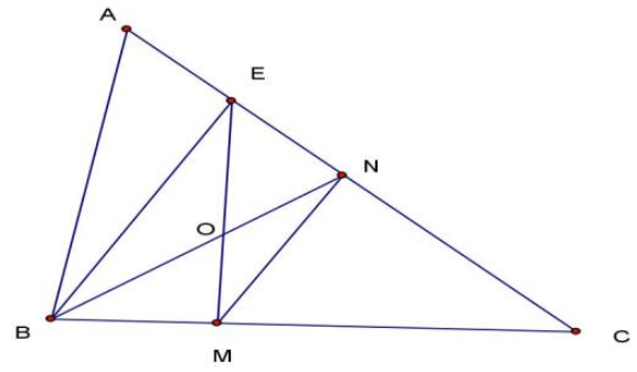 So sánh diện tích hai hình tam giác OBM và OEN (ảnh 1)