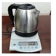 Công suất do ấm nước tiêu thụ trong thời gian trên bằng bao nhiêu? (ảnh 1)