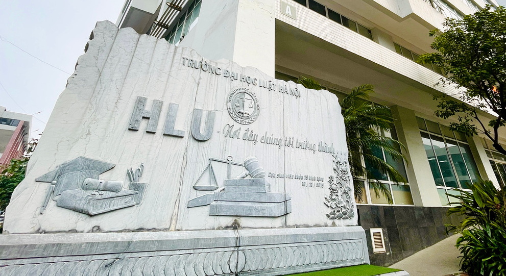 Review Đại học Luật Hà Nội (HLU) – Tuyển sinh 2021