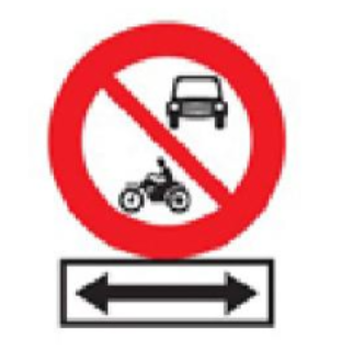 Khi gặp biển này, xe mô tô ba bánh có được phép rẽ trái hoặc rẽ phải hay không?  (ảnh 1)
