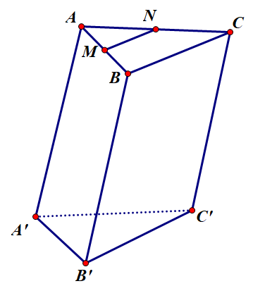 Cho hình lăng trụ tam giác \(ABC.A'B'C'\).Gọi \(M,N\)lần lượt là trung điểm của \(AB,AC\) (ảnh 1)