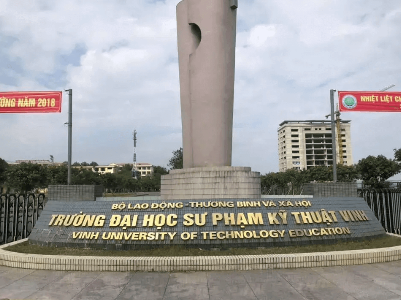 Học phí Trường Đại học Sư phạm Kỹ thuật Vinh (VUTE) năm 2022 - 2023 là bao  nhiêu -