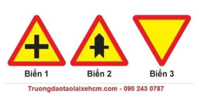 Biển nào báo hiệu “Đường giao nhau” của các tuyến đường cùng cấp?  A  (ảnh 1)